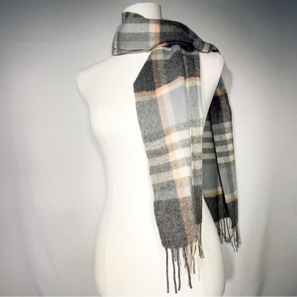 Ballantrae Edinburg Lamb Wool Gray Pink Plaid Scarf Light Academia Cabincore